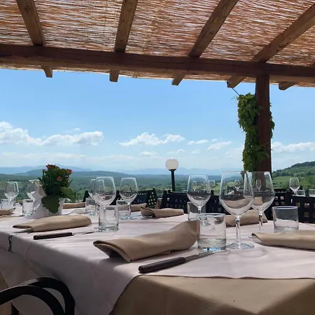 Cerqueti Vakantieboerderij Baschi