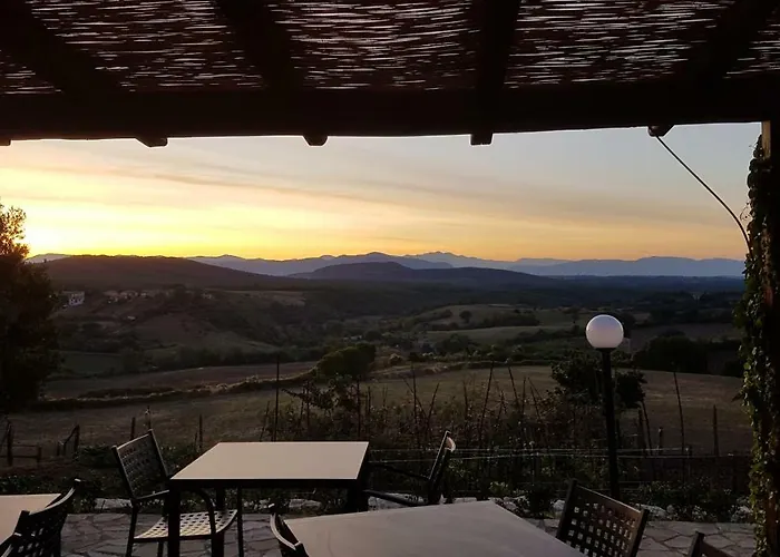 Cerqueti Alloggio per agriturismo *